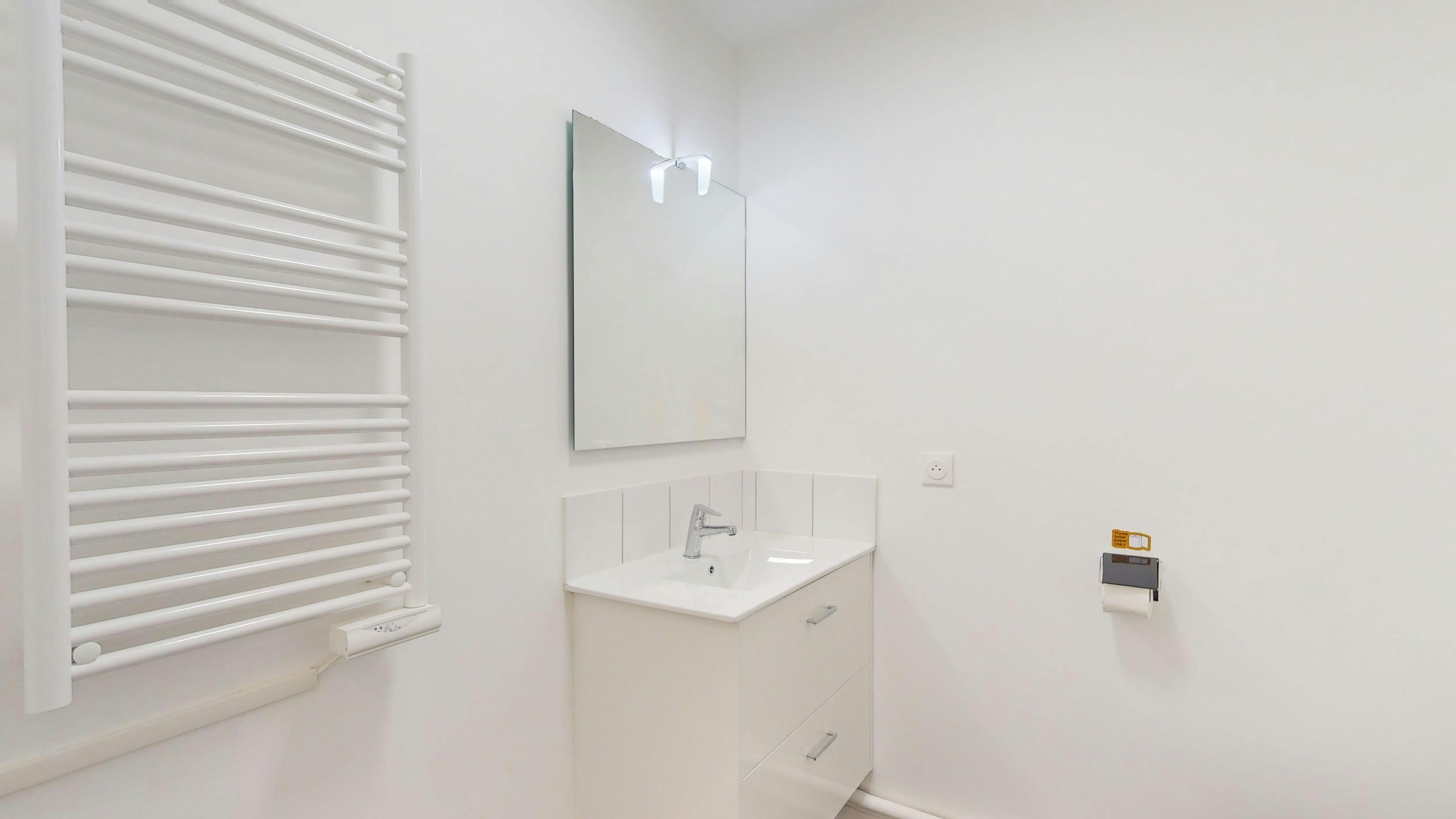 Apartment Cergy, 1 bed, 19m² — photo 96