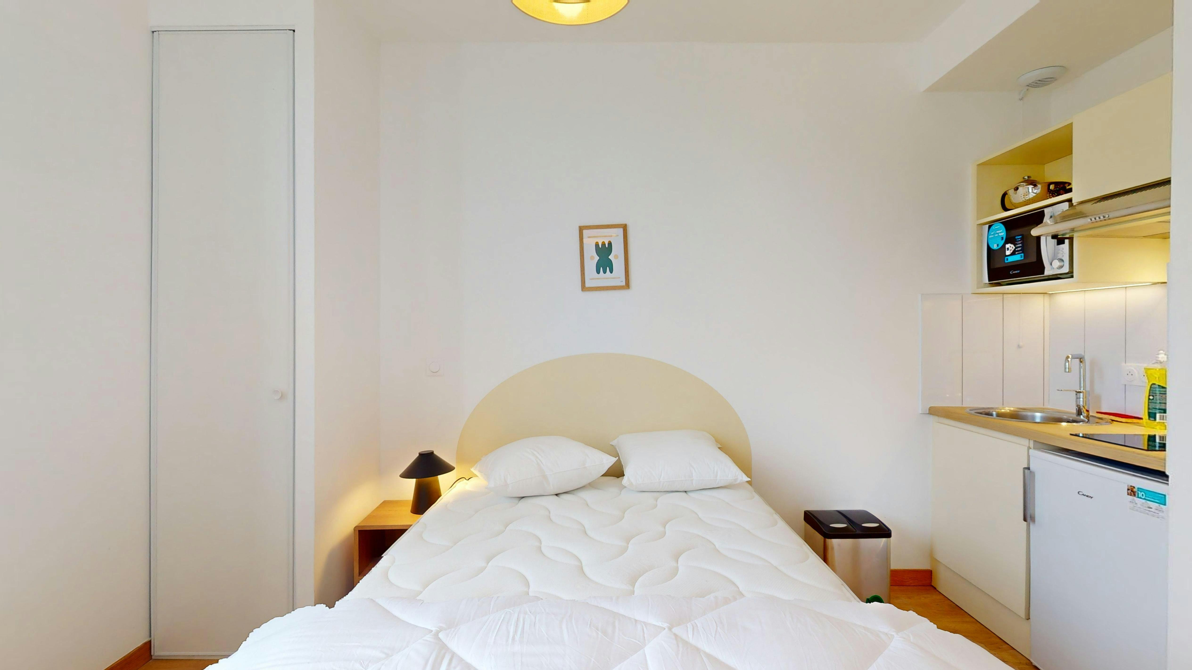 Apartment Cergy, 1 bed, 19m² — photo 111