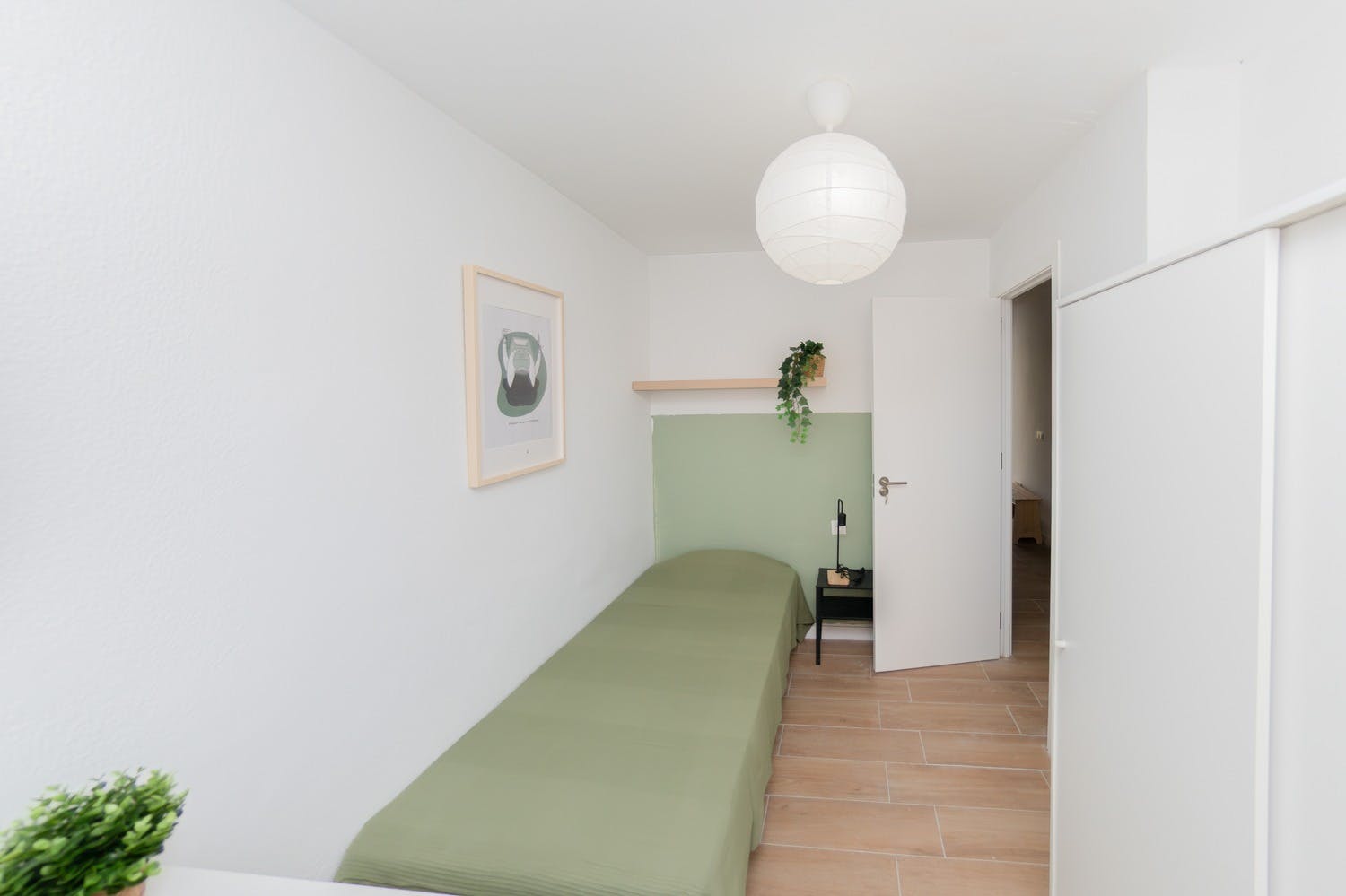 Calle Luz Casanova, Granada preview