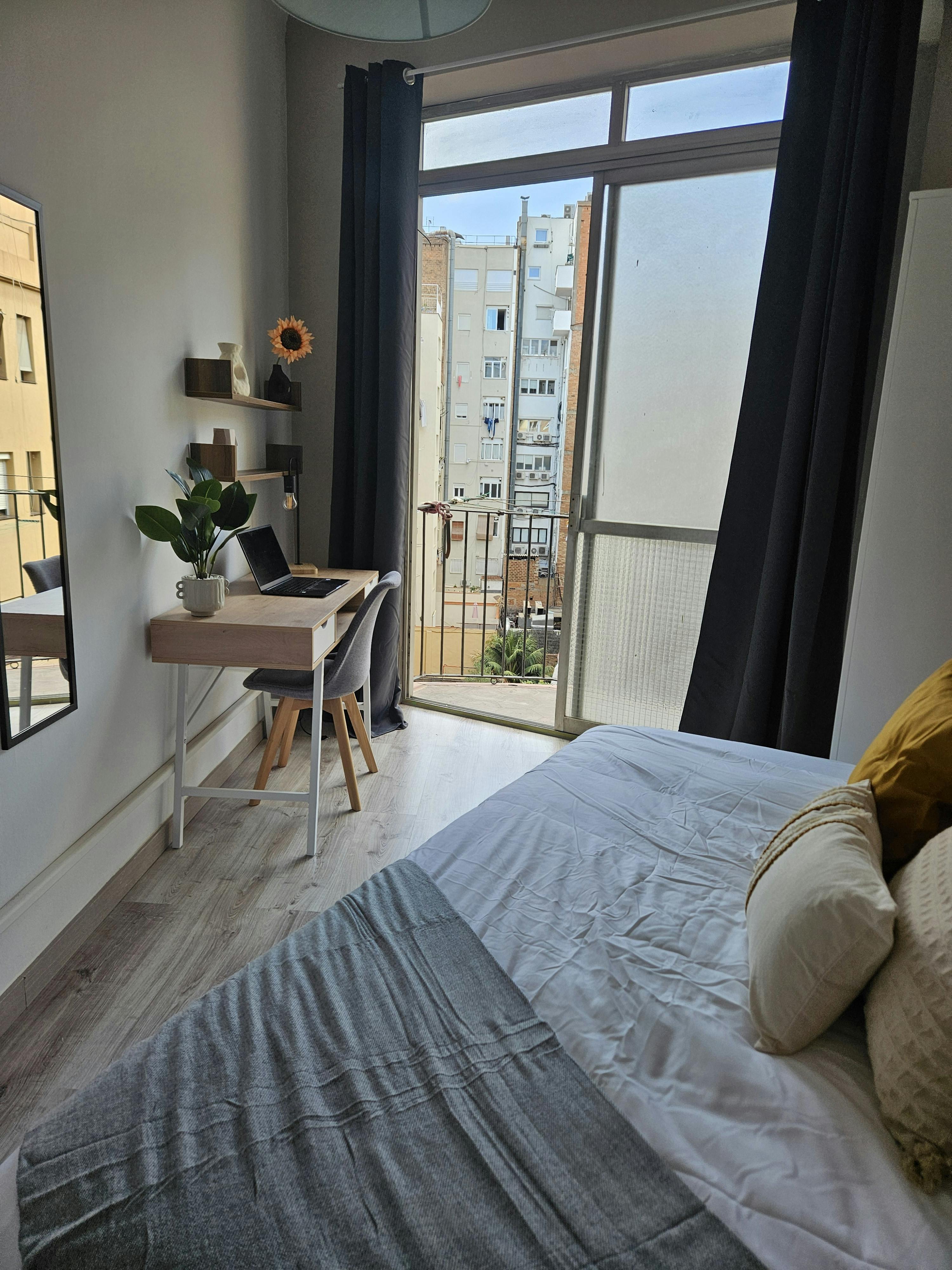 Apartment Barcelona, 1 bed, 9m² — photo 1