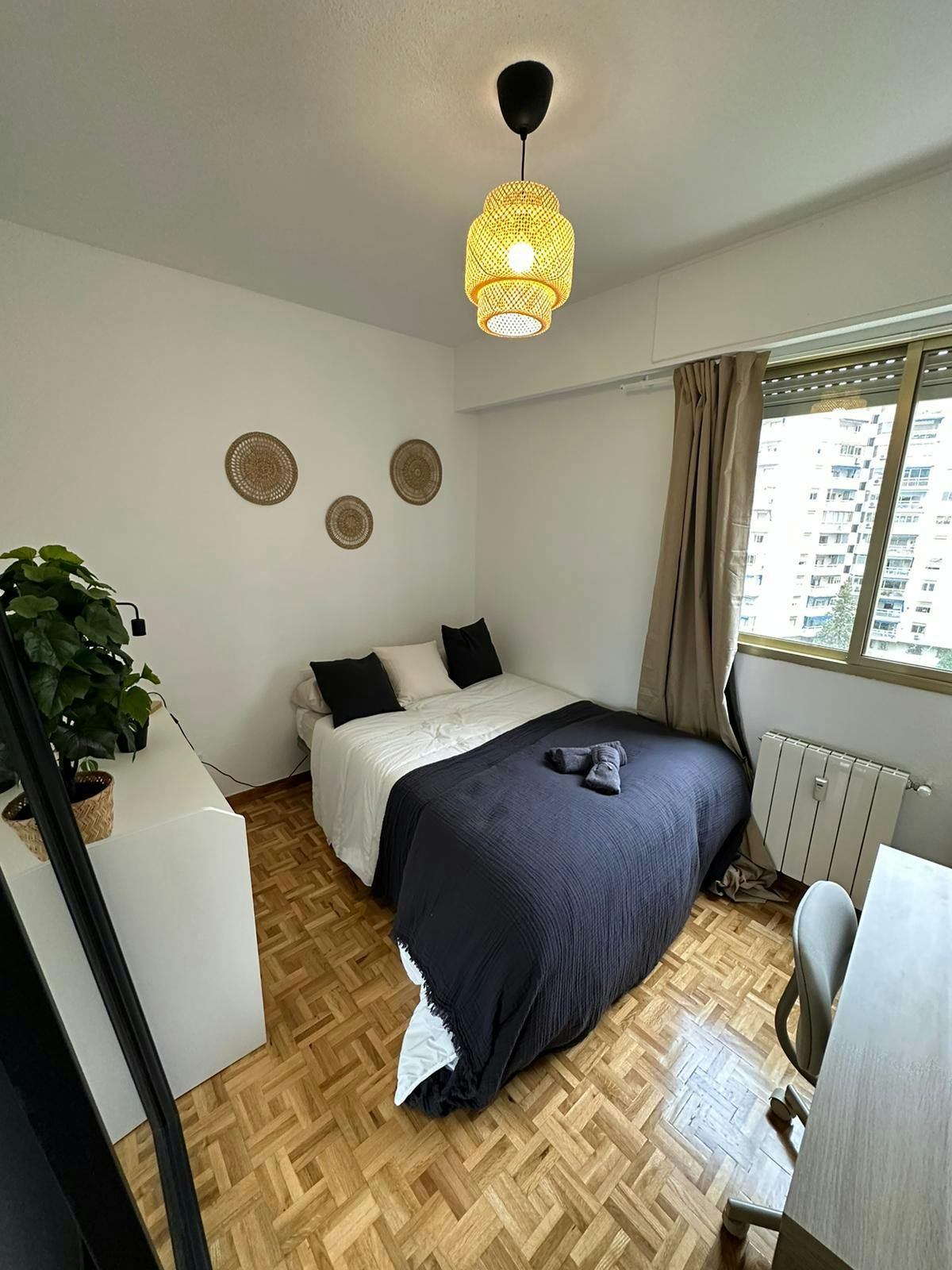 Avenida de Badajoz, Madrid preview