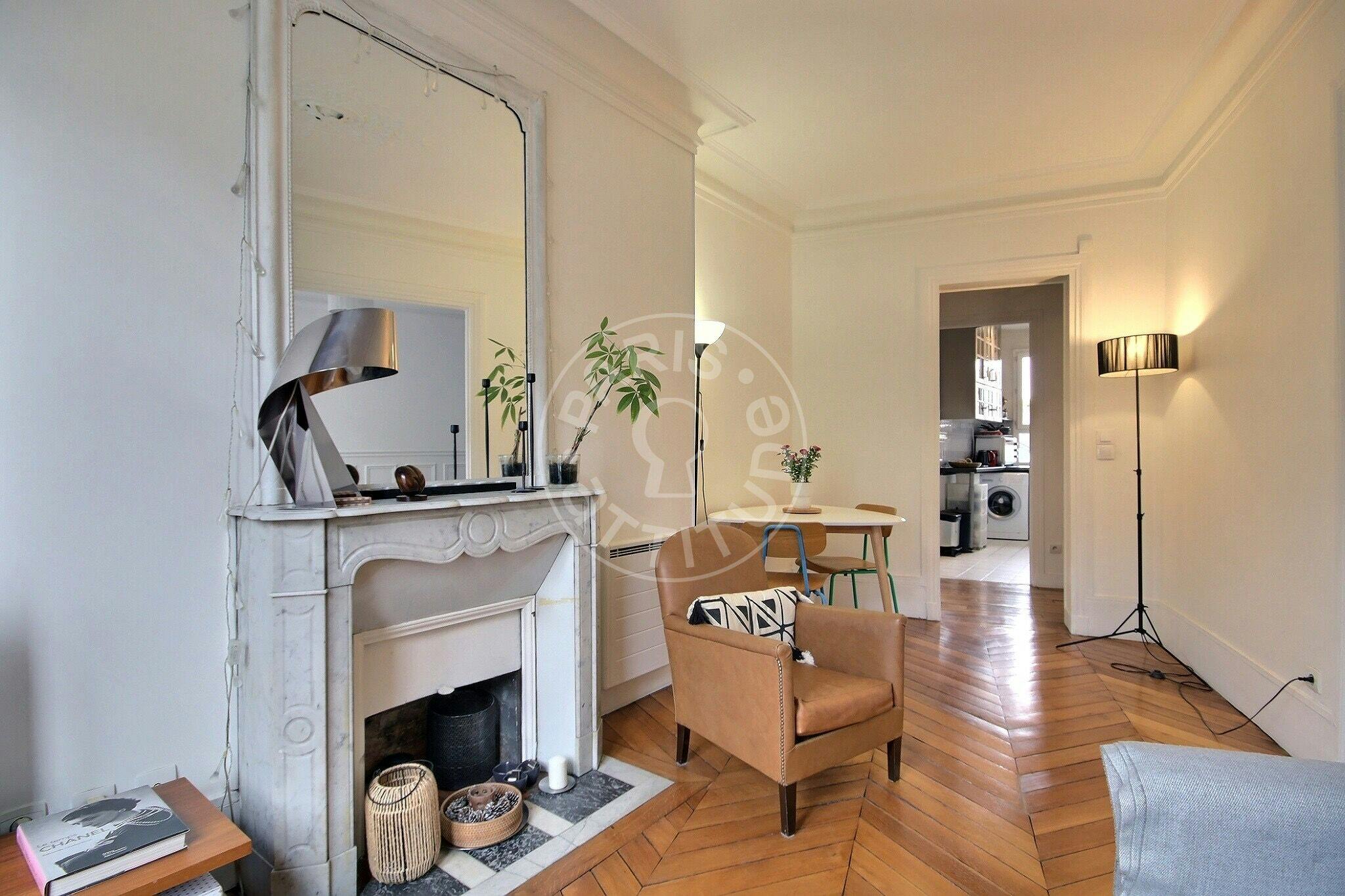 Apartment Paris, 1 bed — photo 2