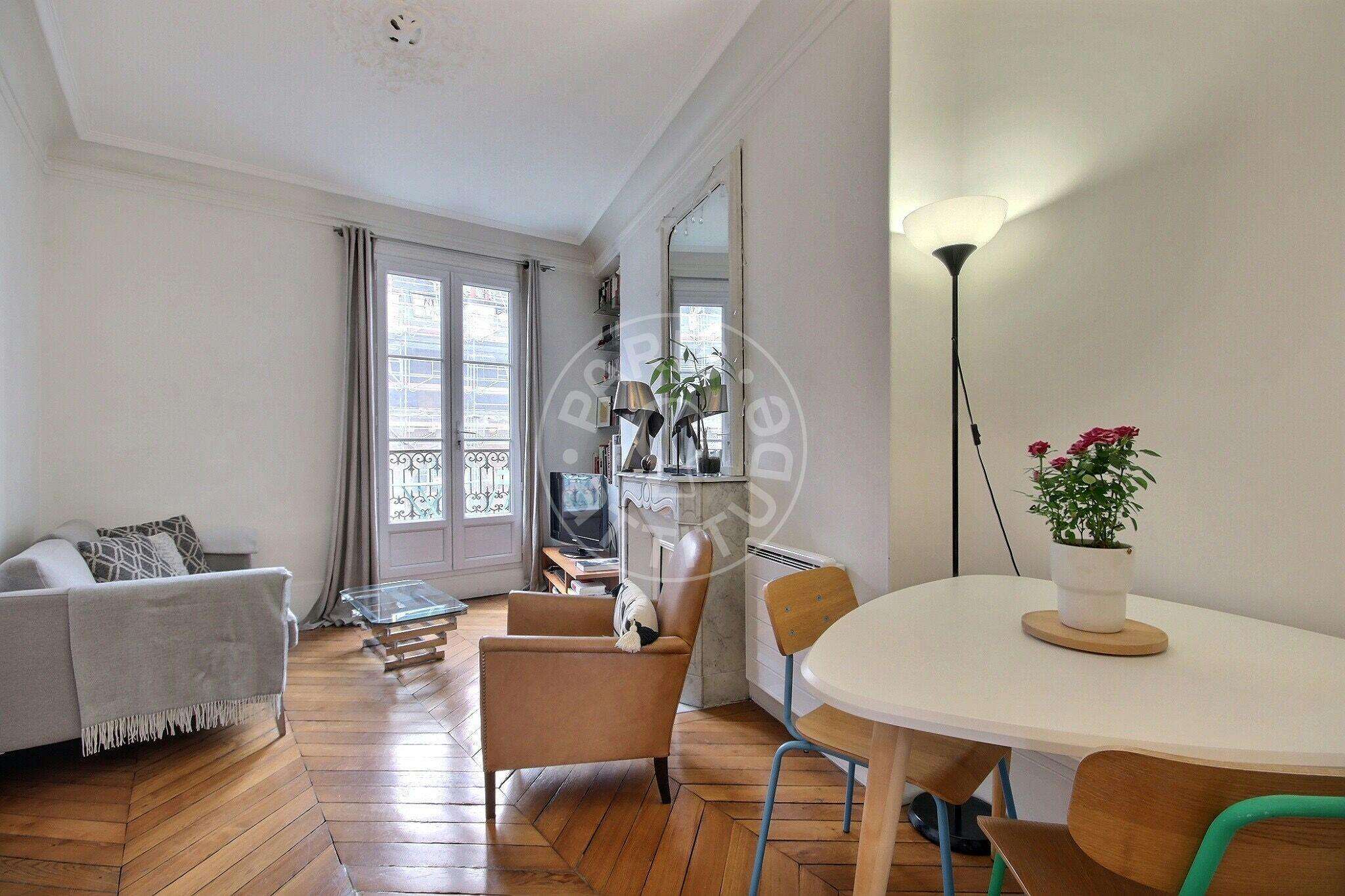 Apartment Paris, 1 bed — photo 1