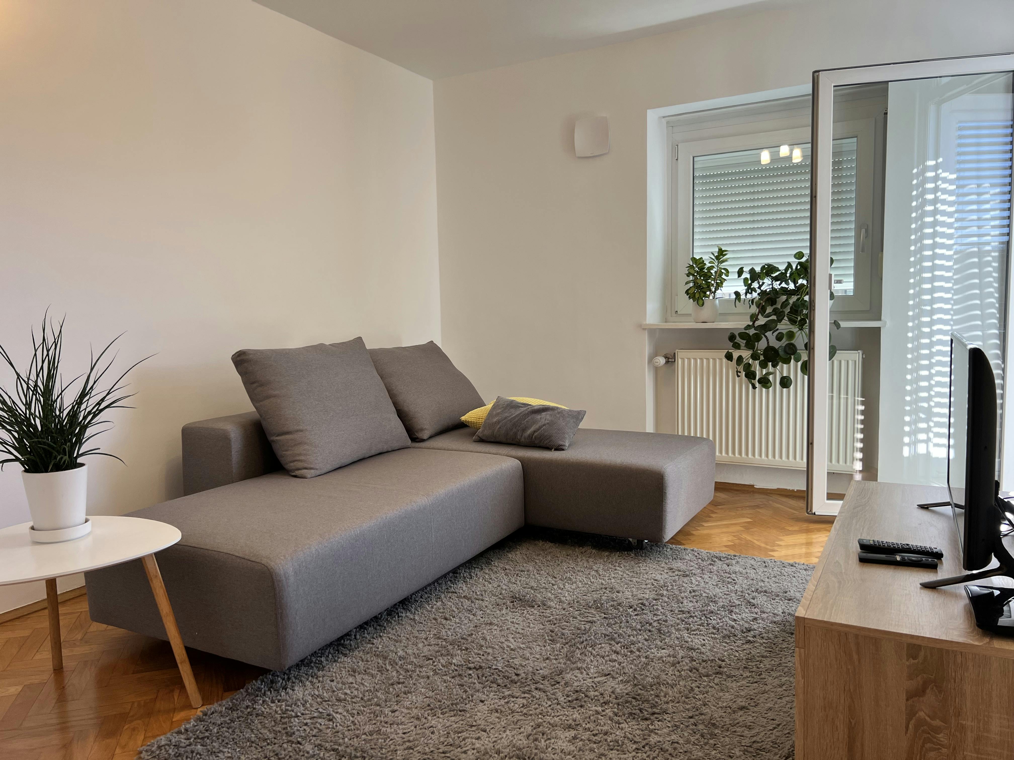 Mieszkanie do wynajęcia za 1200 € miesięcznie w mieście Ljubljana, Vošnjakova ulica