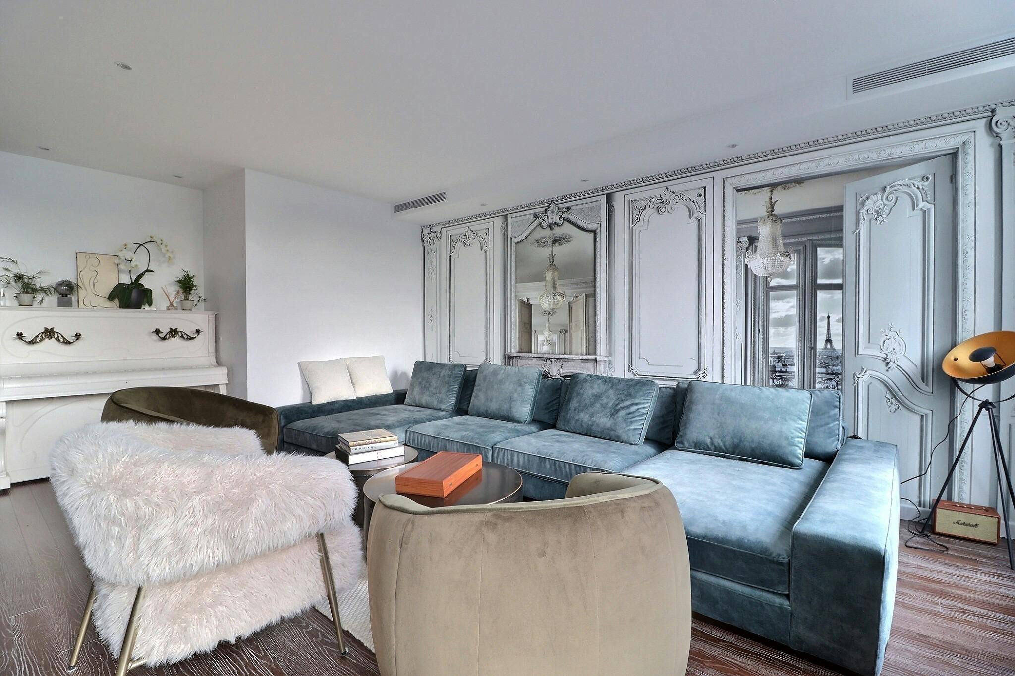 Apartment for rent for €4,540 per month in Paris, Rue du Temple