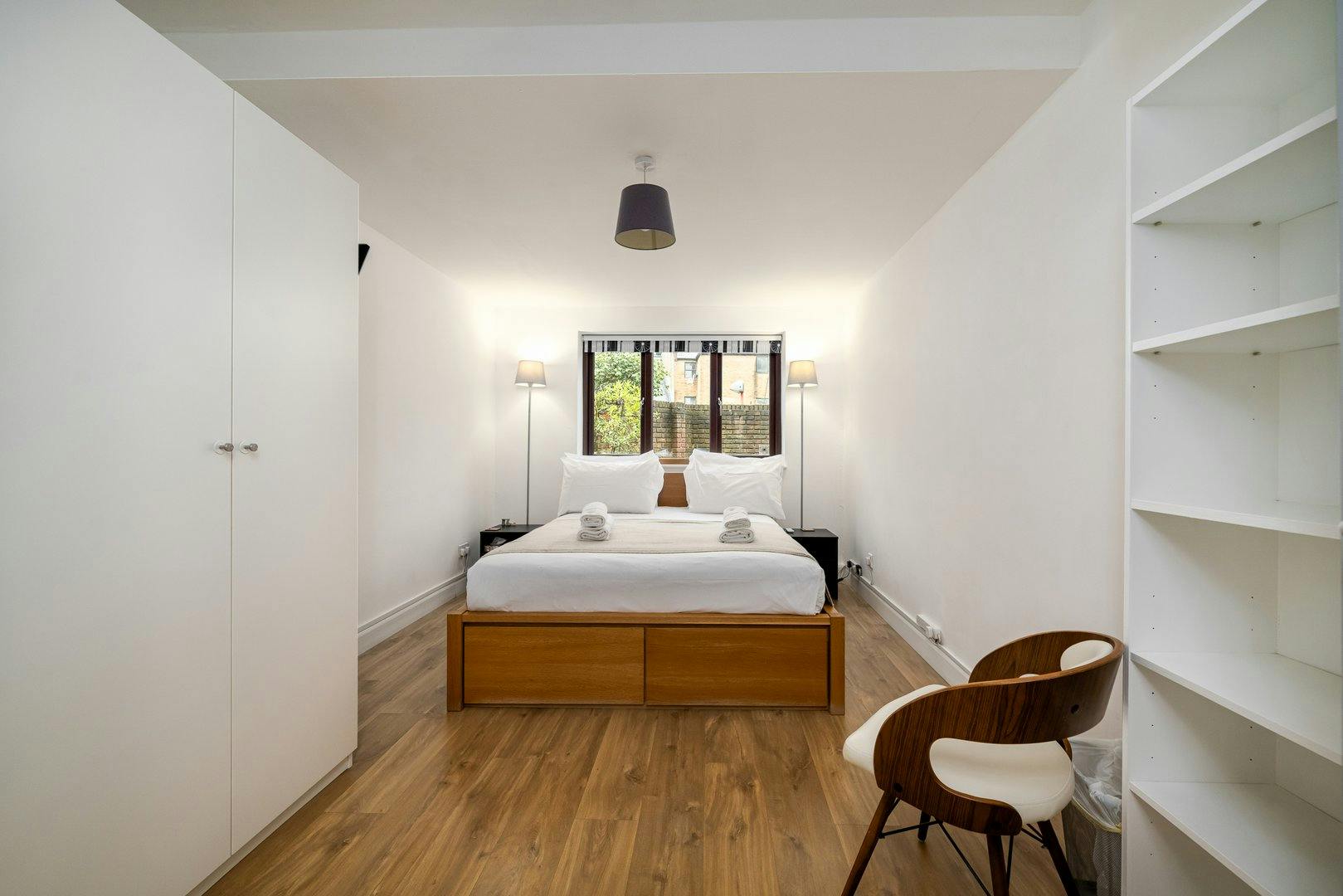 Apartment London, 2 beds — photo 2