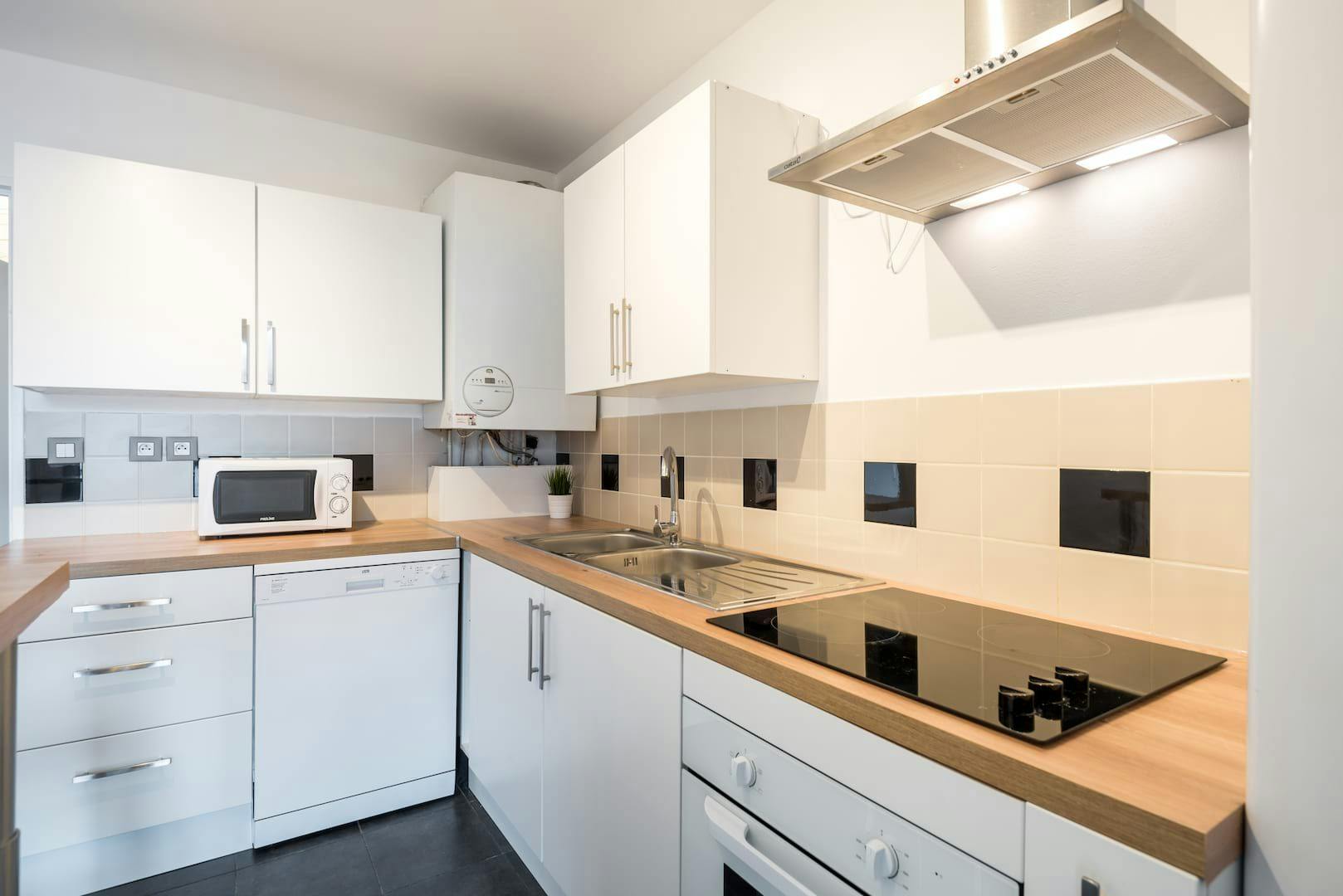 Apartment Lyon, 1 bed, 25m² — photo 8