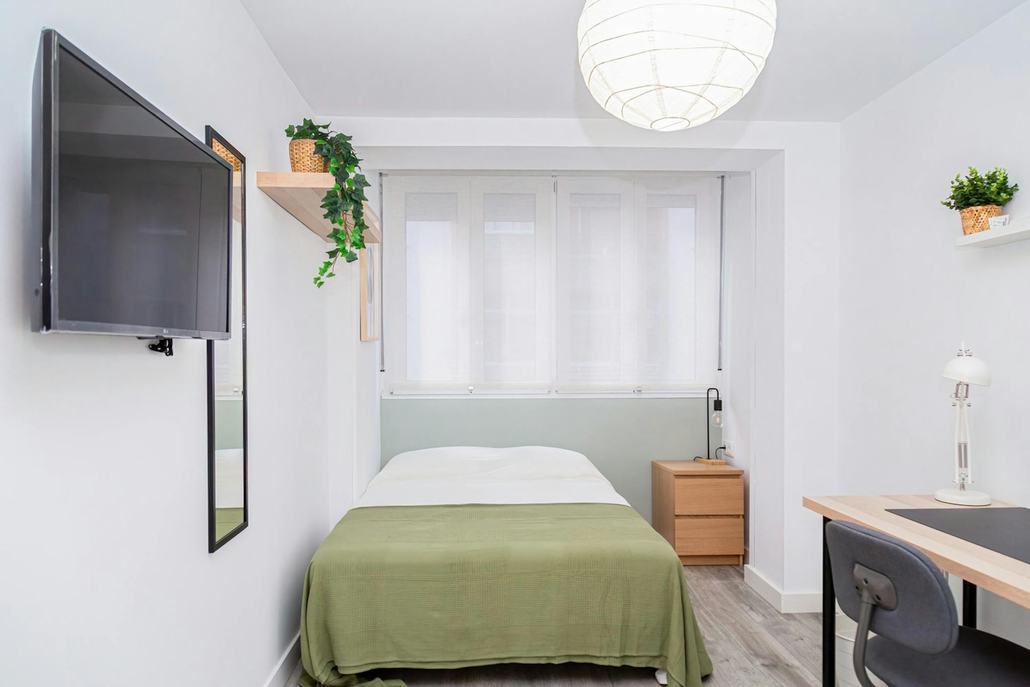 Calle Italia, Zaragoza preview