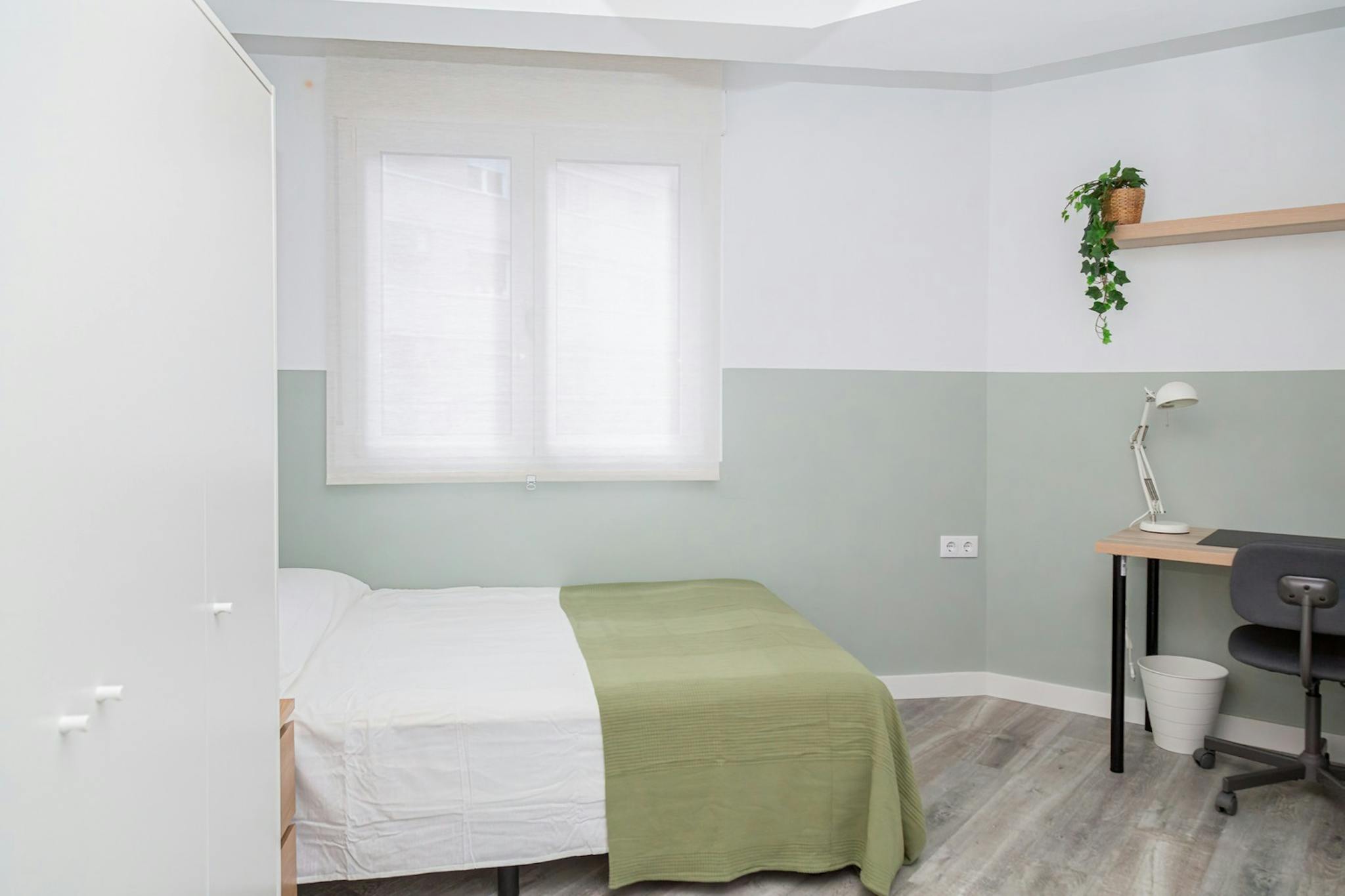 Calle Italia, Zaragoza preview