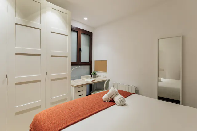 Private room in Carrer de Balmes, Barcelona (1566993) room image 30