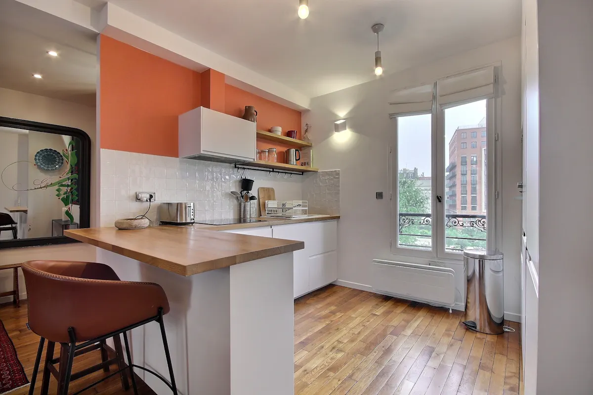 1-Bedroom Apartment in Rue de Paradis, Paris (1567026) ROOM