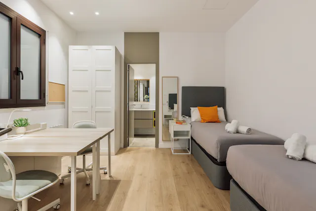 Private room in Carrer de Balmes, Barcelona (1567230) room image 1