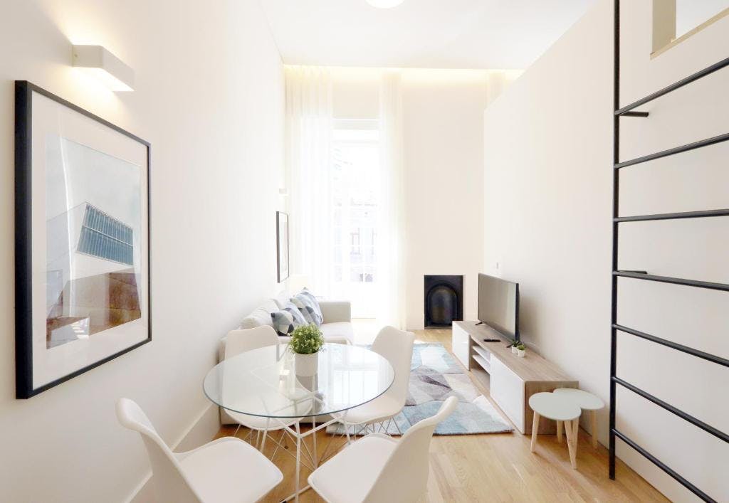 Wohnung zu mieten für 950 € pro Monat in Porto, Rua de Cedofeita