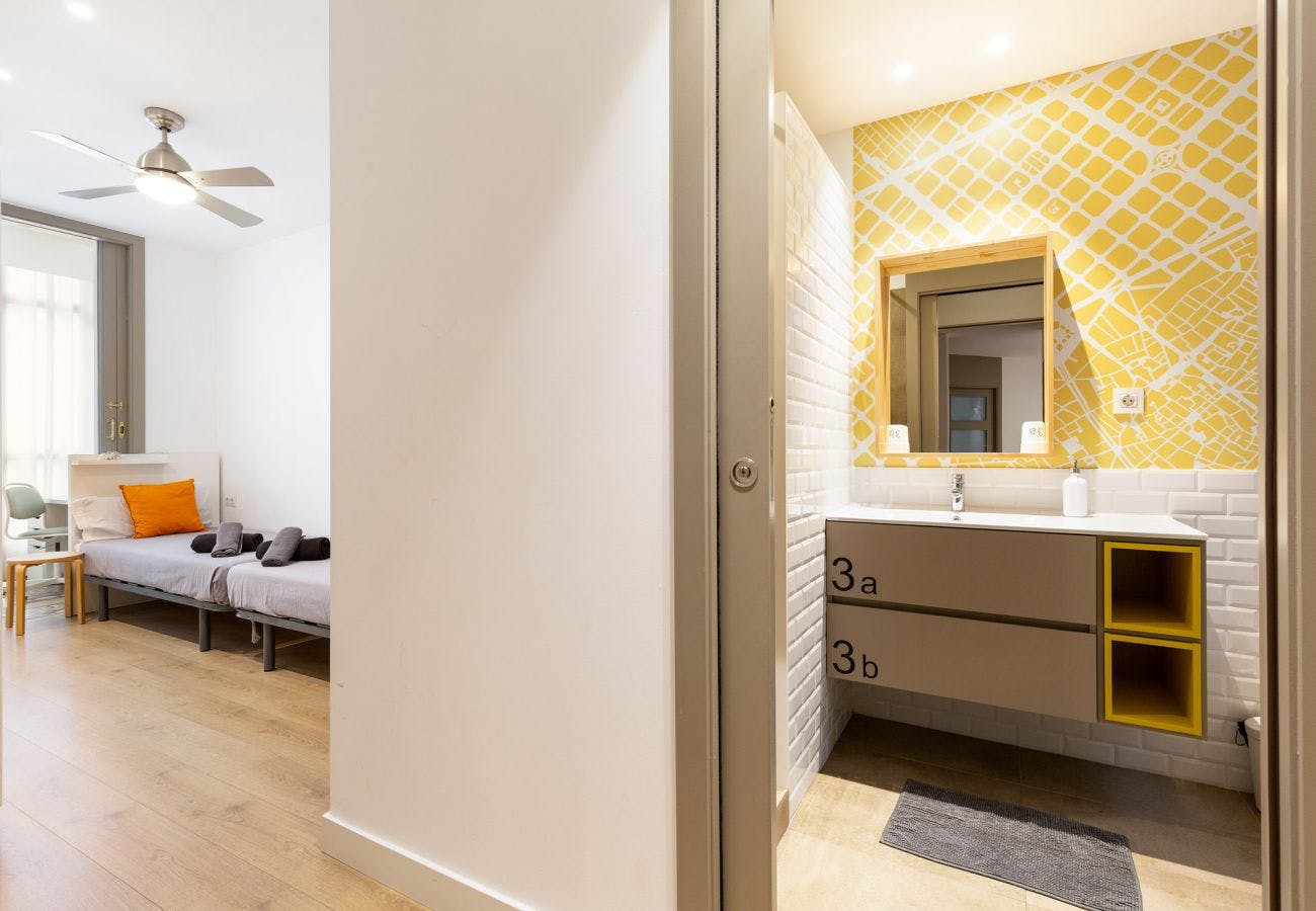 Apartment Barcelona, 1 bed, 15m² — photo 6