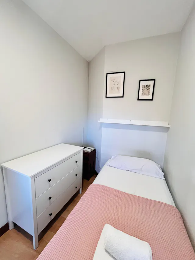 Private room in Calle de Marcelina, Madrid (1567277) room image 1