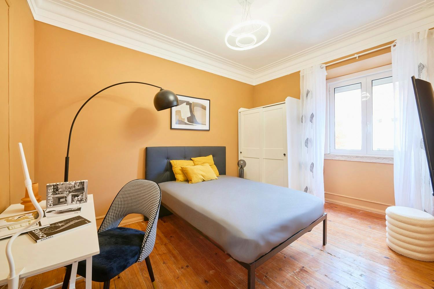 Rua Actor Vale, Lisbon preview