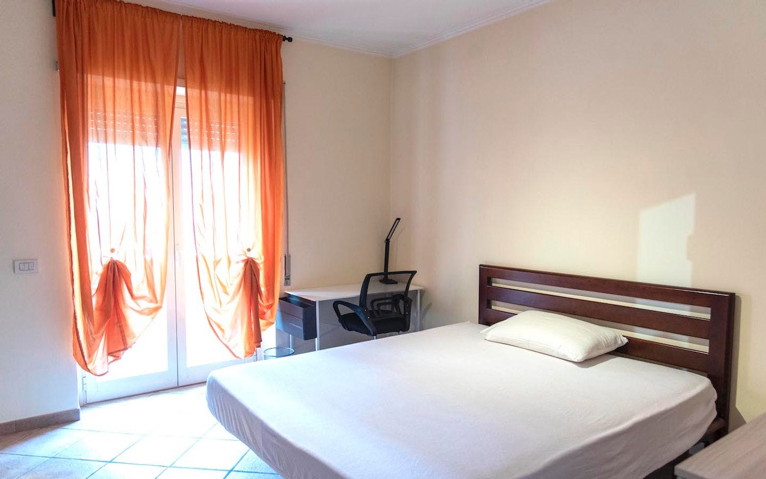 WG-Zimmer zu mieten für 670 € pro Monat in Rome, Via Calpurnio Fiamma
