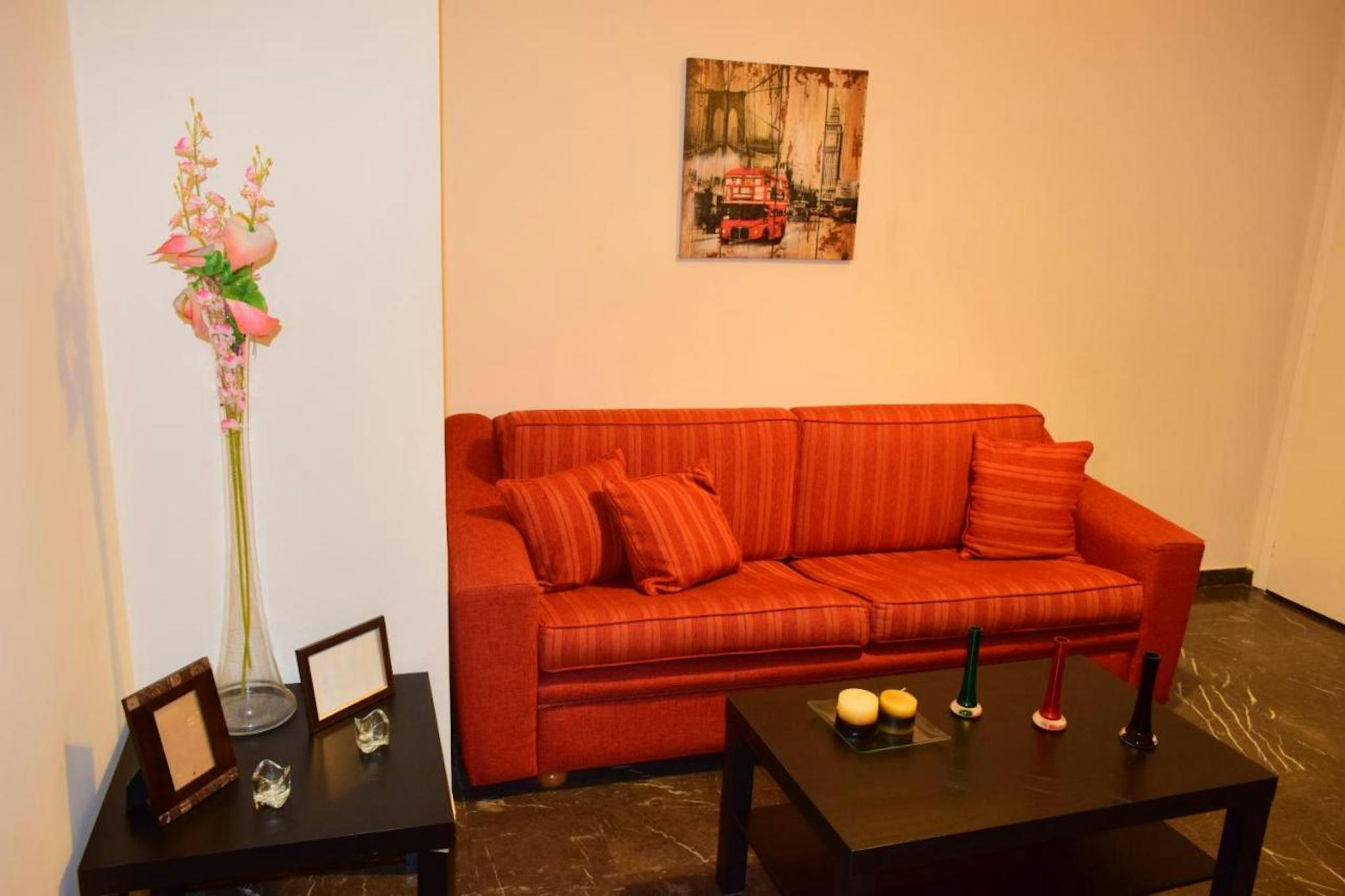 Kapetan Rempelou, Athens preview