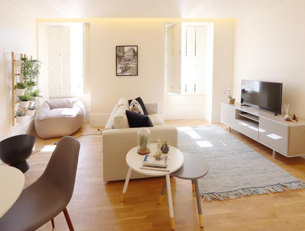 Mieszkanie do wynajęcia za 1350 € miesięcznie w mieście Porto, Rua dos Mercadores