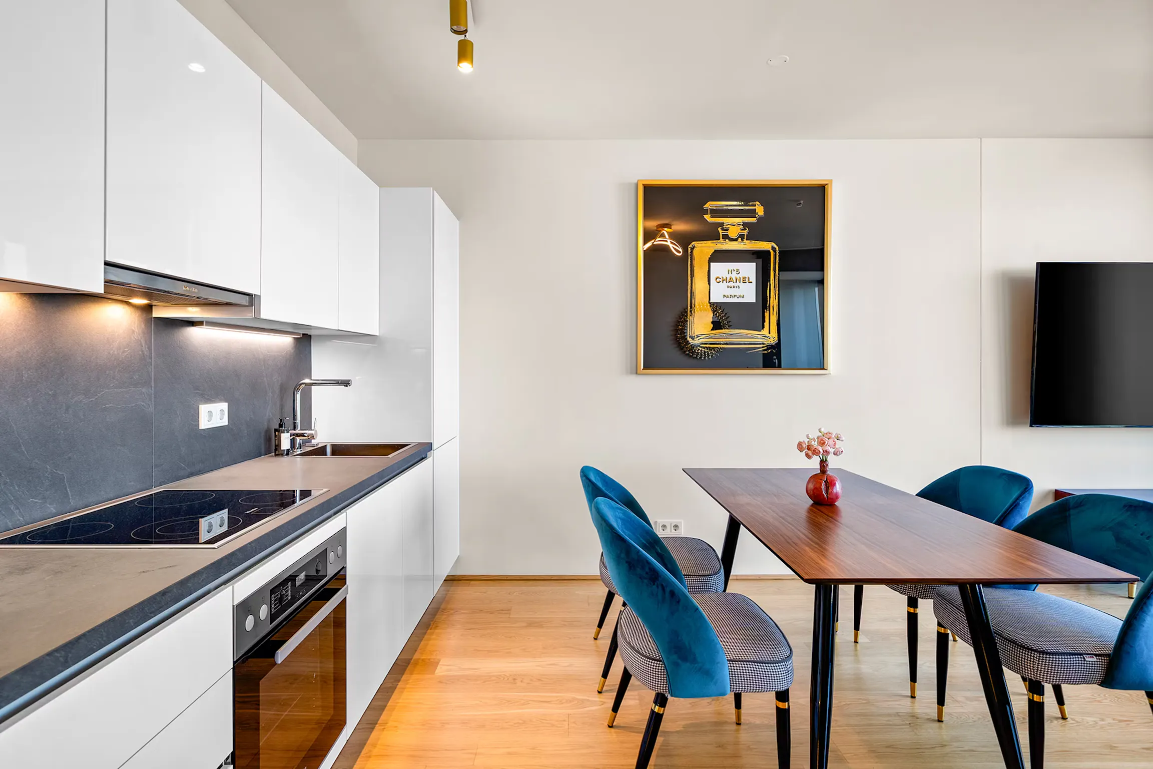 1-Bedroom Apartment in Canettistraße, Vienna (1567563) ROOM 2