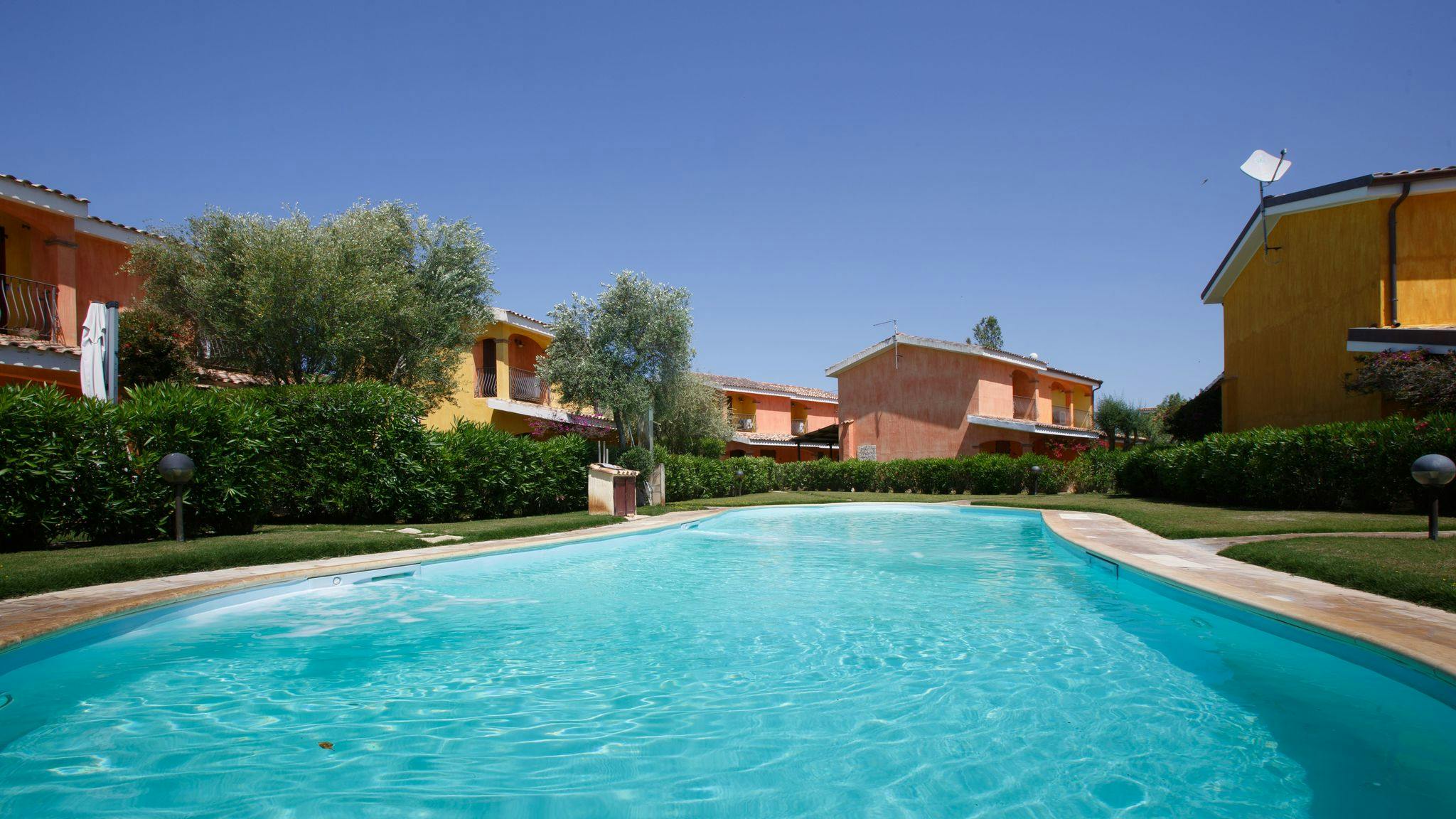 Apartment for rent for €1 per month in Is Potettus, Località Is Potettus