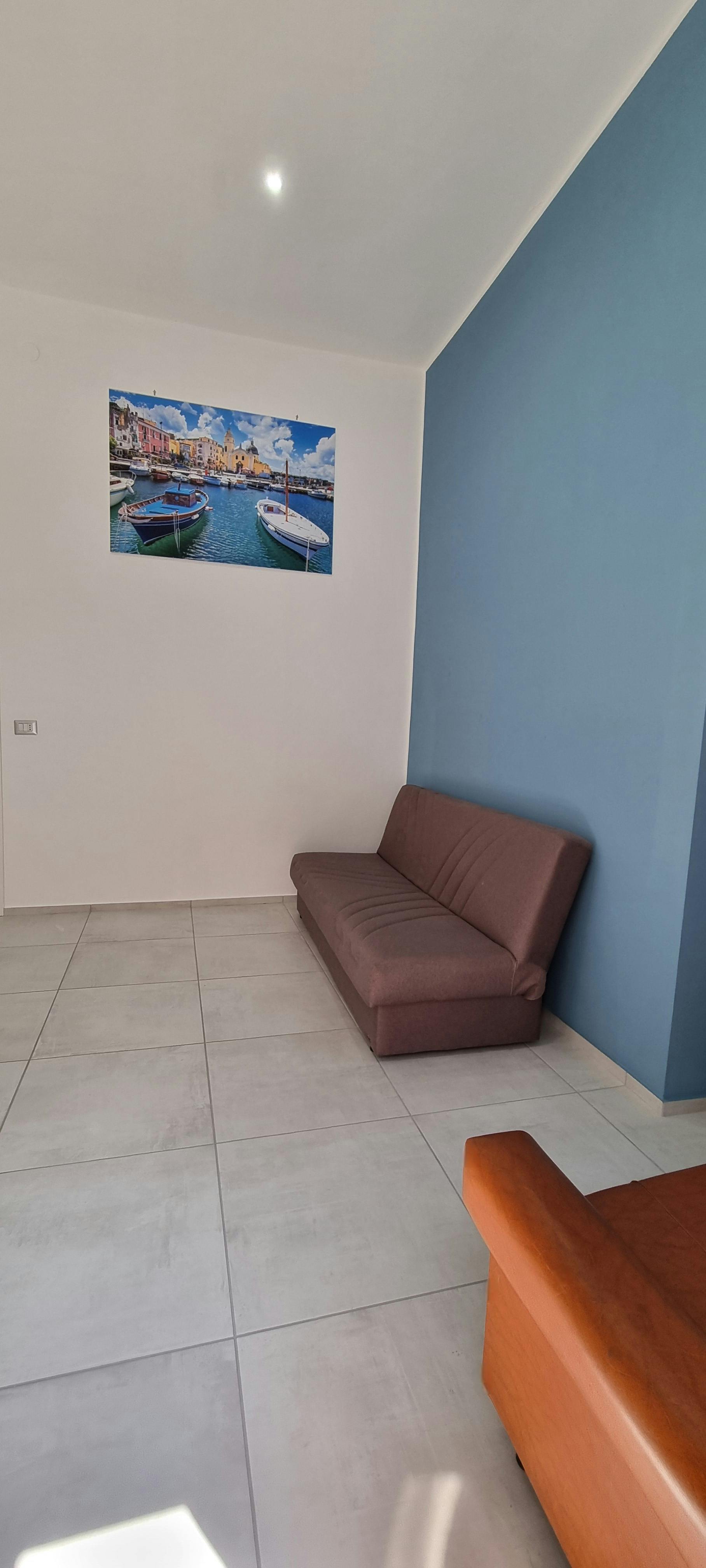 Single room Naples, 1 bed, 24m² — photo 3