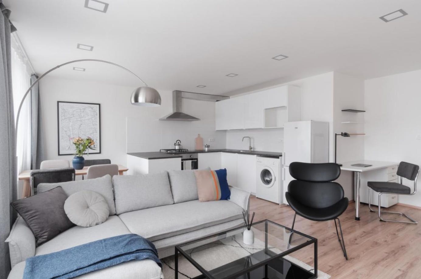 Apartment Munich, 3 beds, 15m² — photo 2