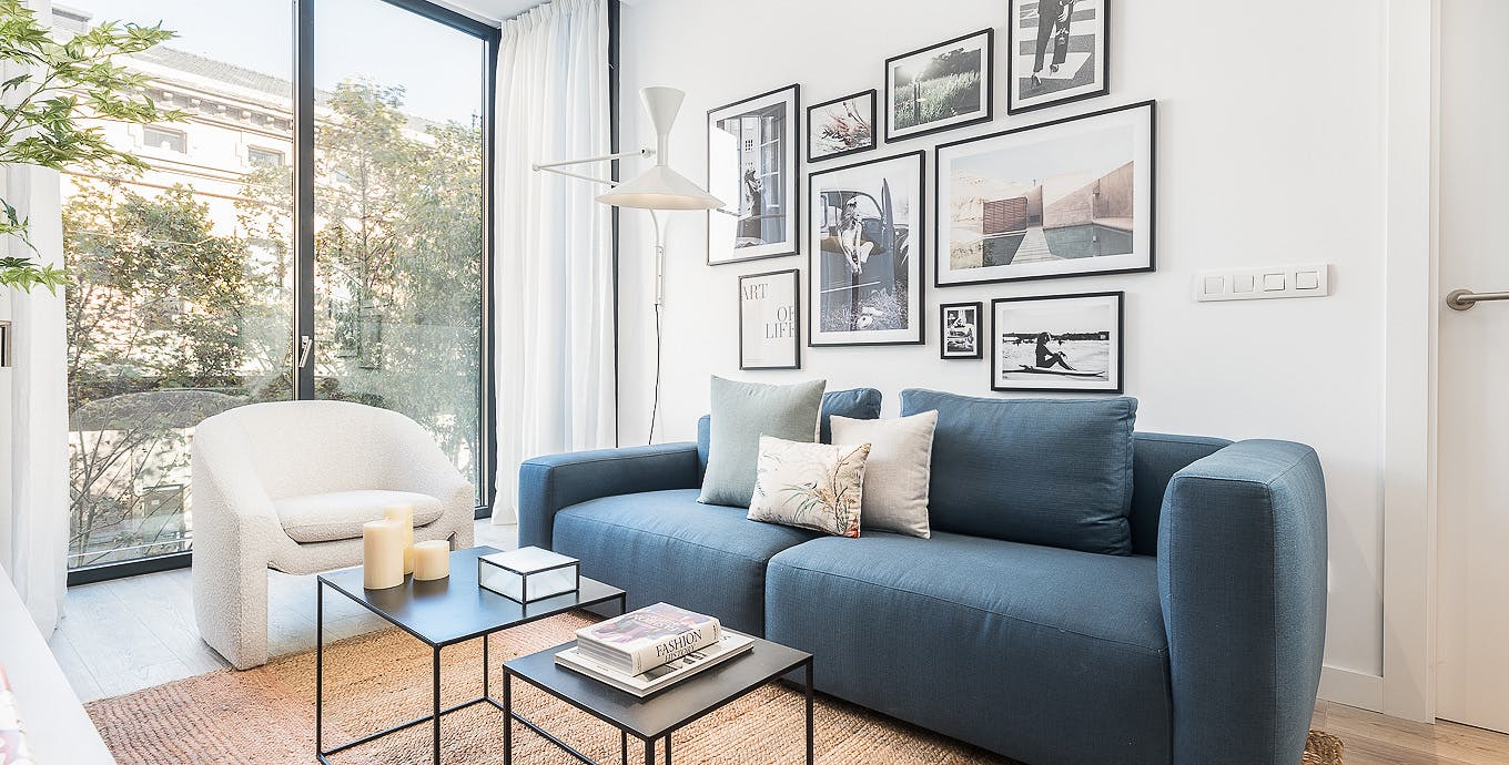 Carrer de Villarroel, Barcelona preview