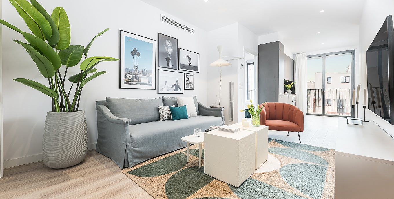 Carrer de Villarroel, Barcelona preview