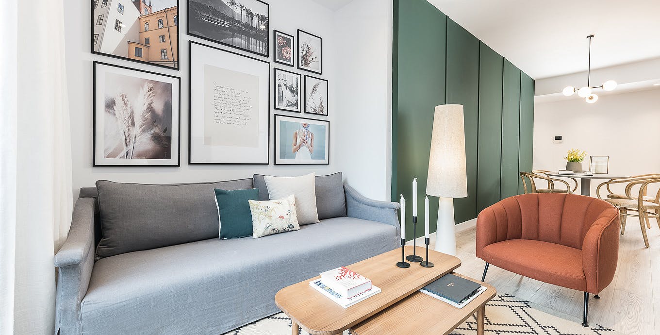 Carrer de Villarroel, Barcelona preview