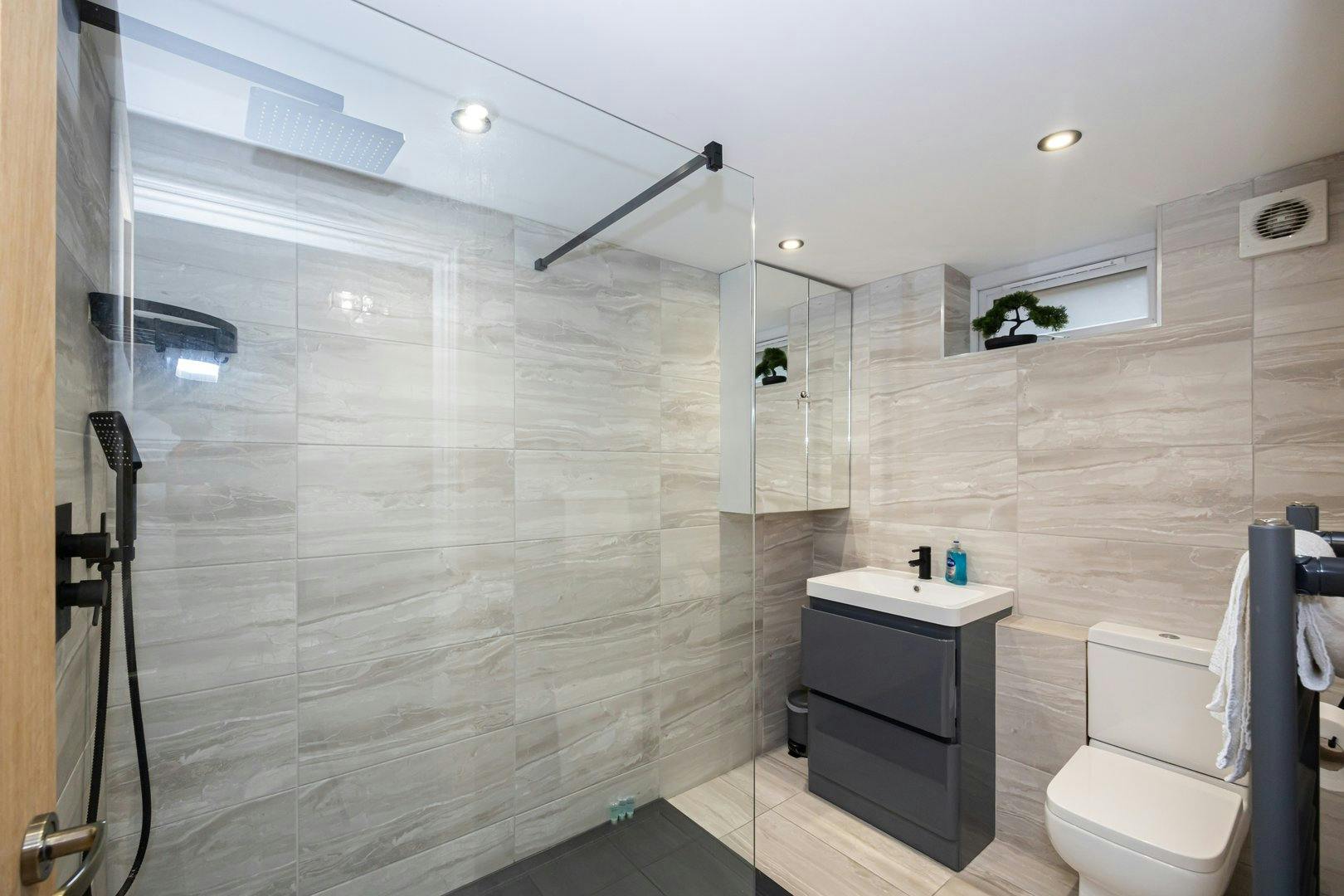 Apartment Manchester, 4 beds — photo 5