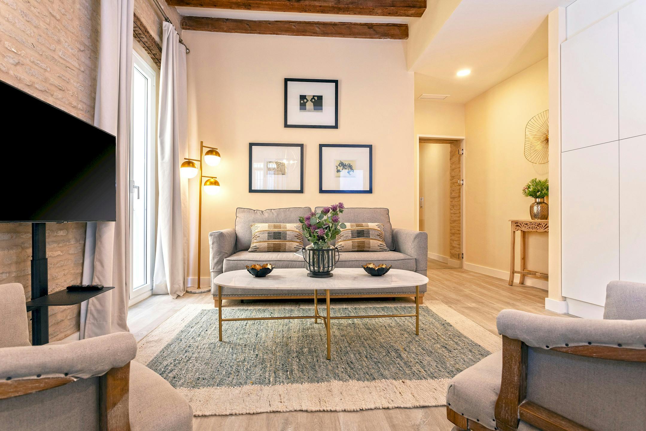 preview gallery tile