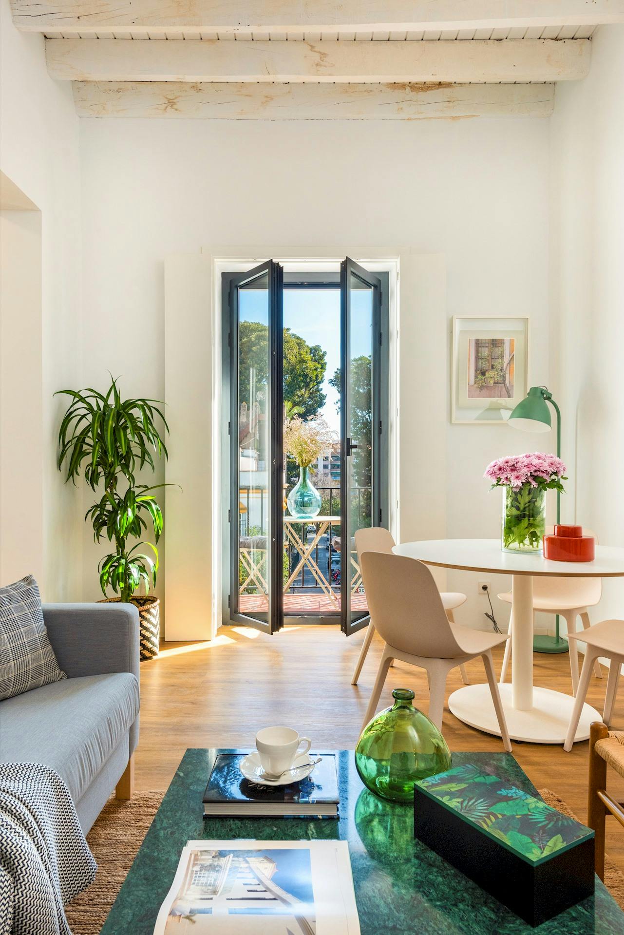 preview gallery tile