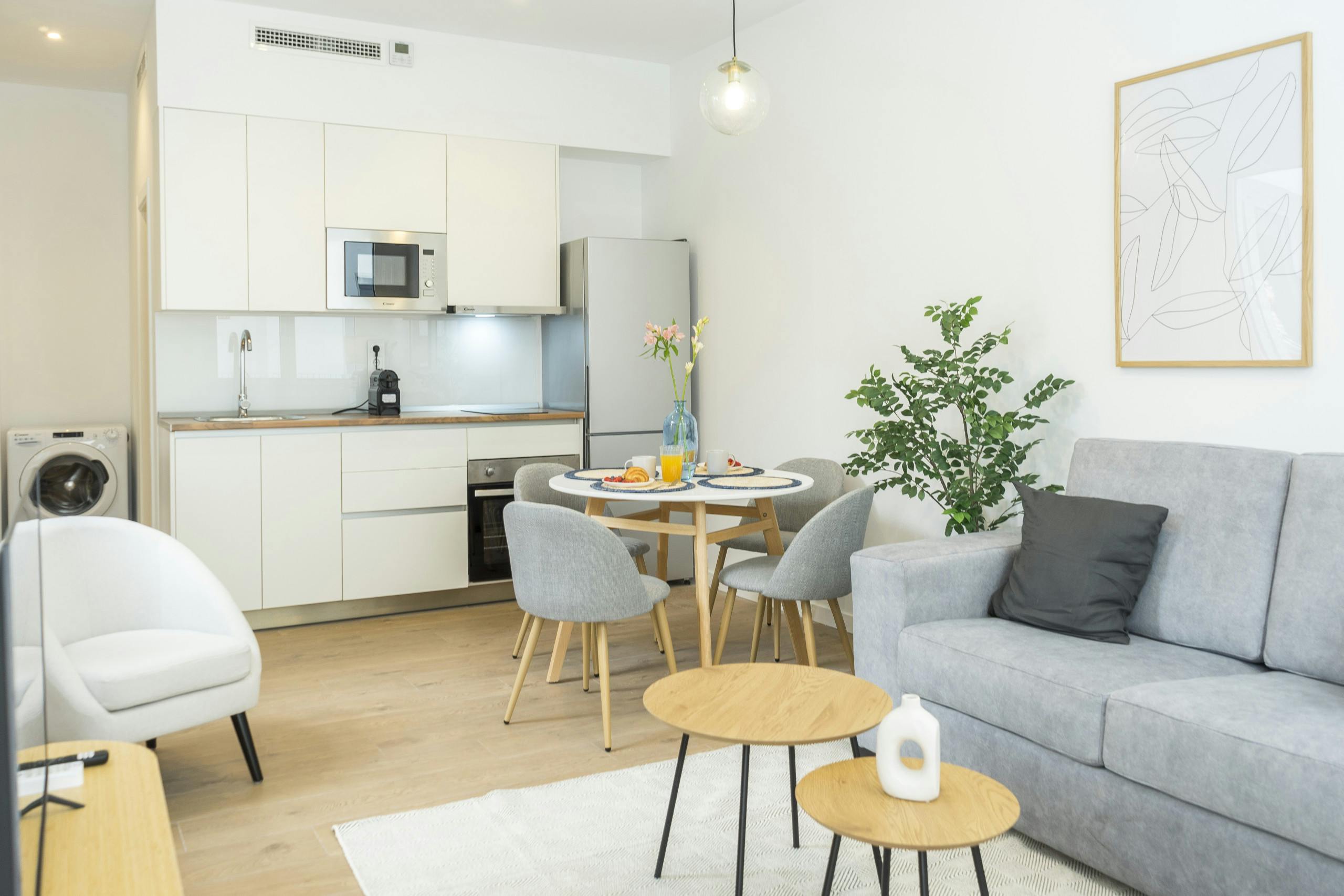 Apartment for rent for €1,882 per month in Málaga, Calle Lagunillas