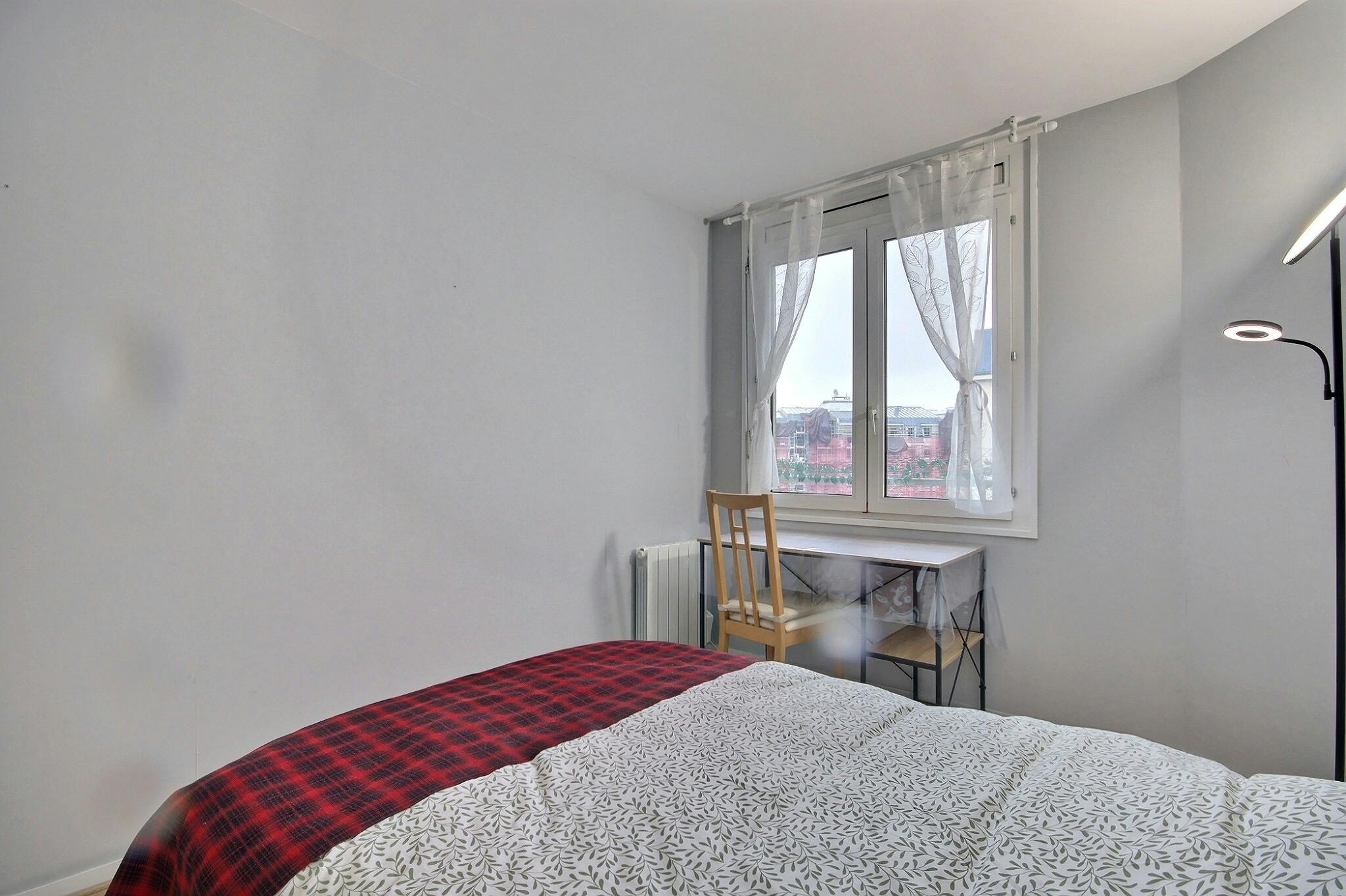 Place Robert Desnos, Paris preview