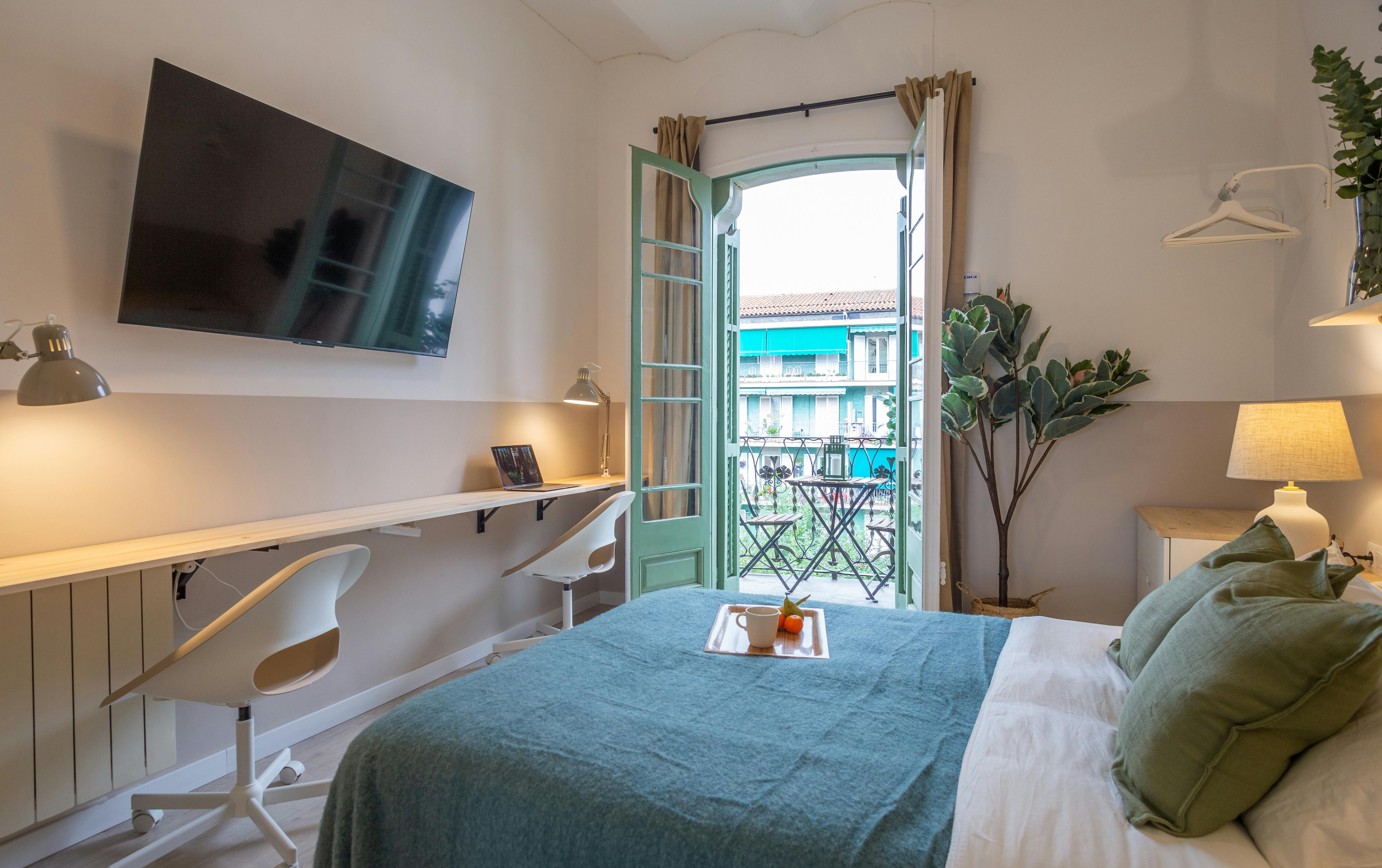 Private room for rent for €930 per month in Barcelona, Carrer de Pons i Gallarza