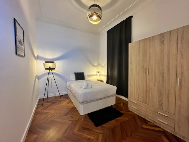Private room in Carrer de Pau Claris, Barcelona (1568876) room image 1
