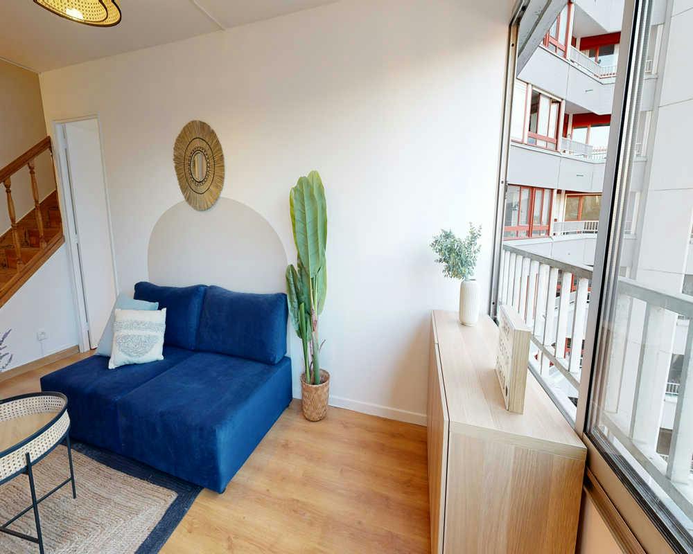 Private room for rent on Rue Salvador Allende, Paris - Plus