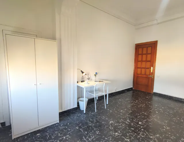 Private room in Carrer Conca, Valencia (1569196) room image 2