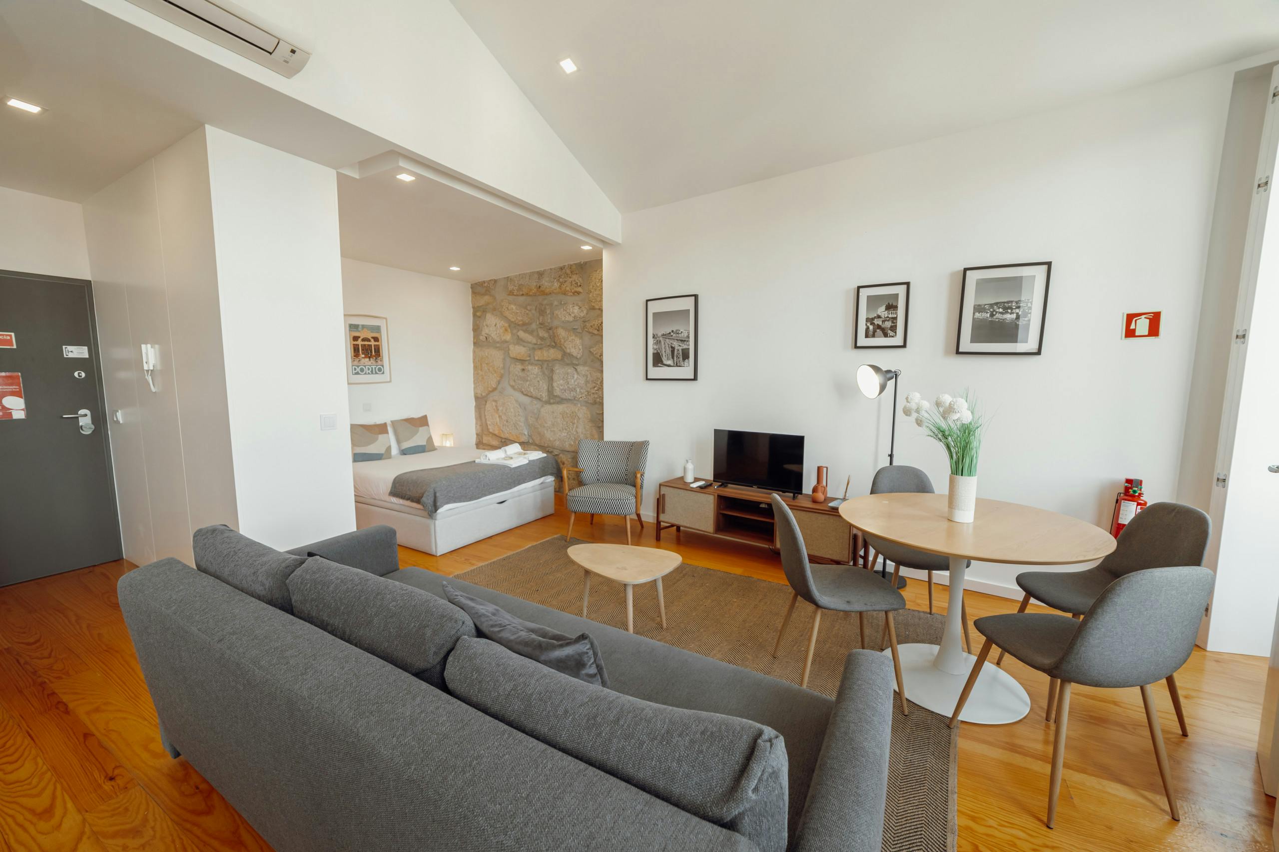 Rua da Estação, Porto preview