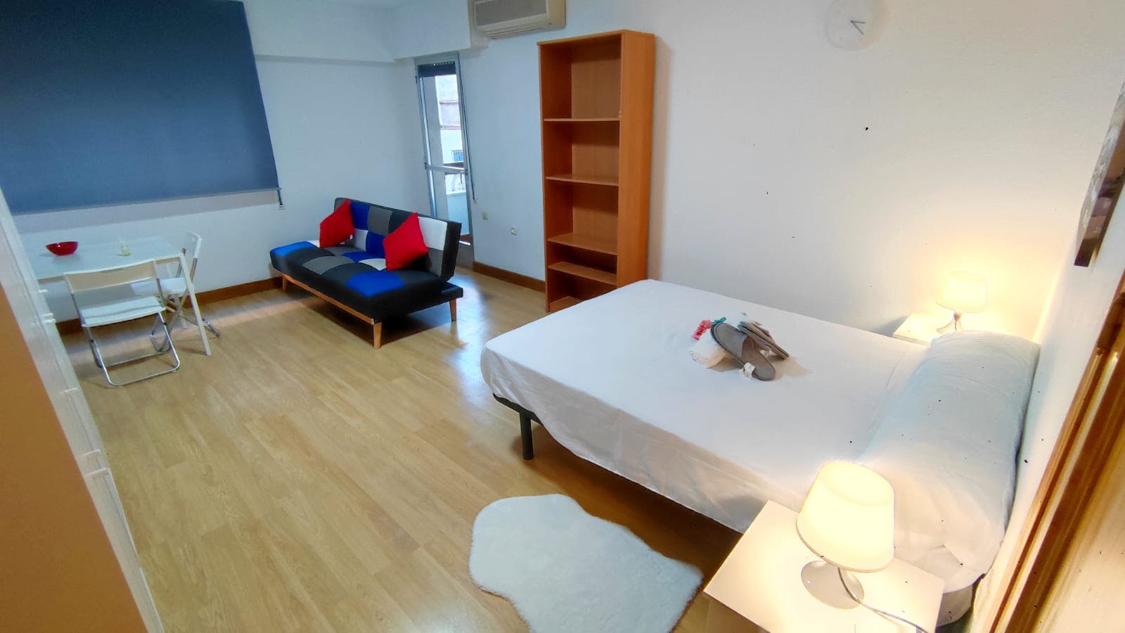 Private room for rent for €450 per month in Almería, Calle Martínez Campos