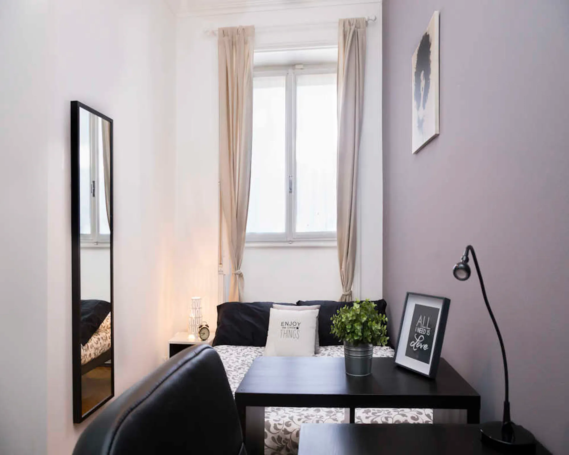 Via Caminadella, Milan preview