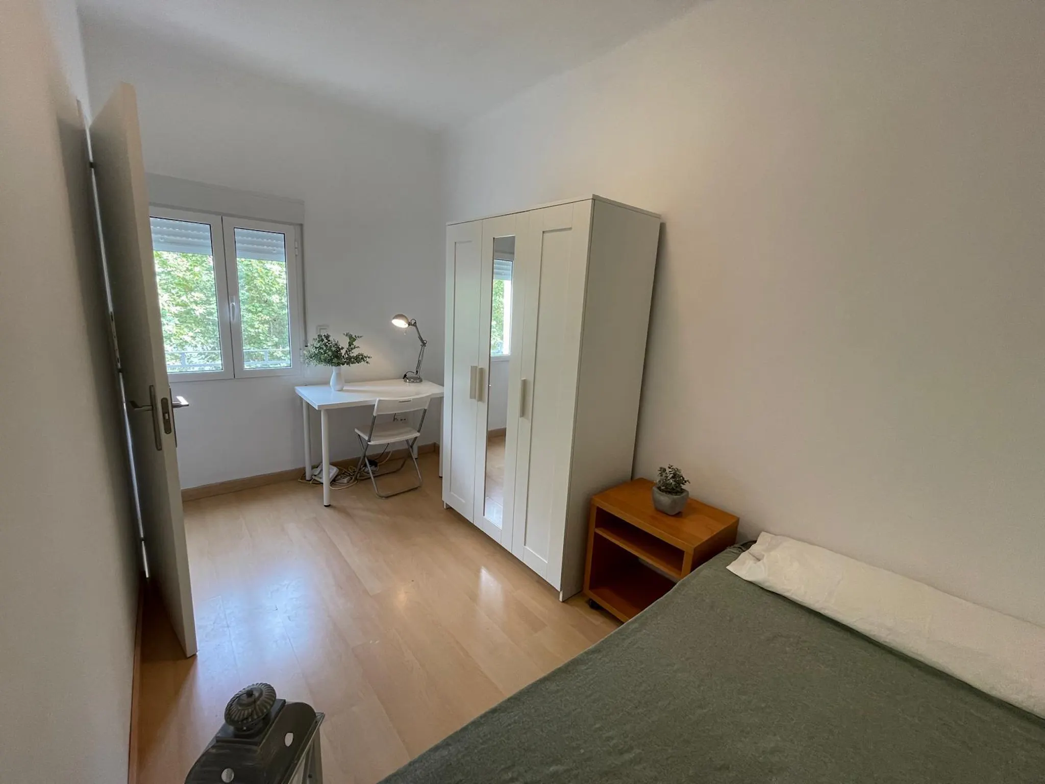 Calle Gonzalo de Berceo, Sevilla preview