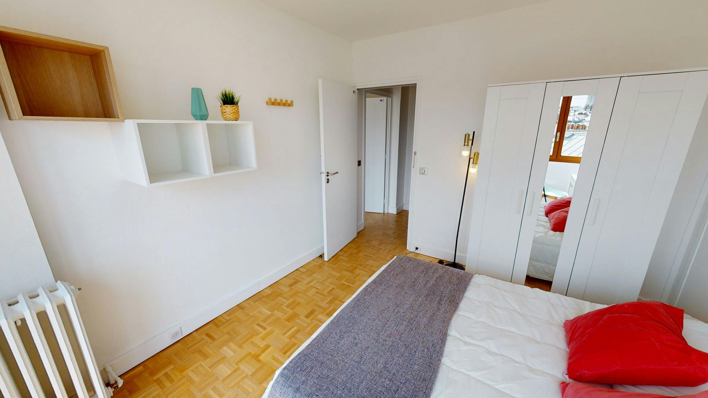 Apartment Paris, 1 bed, 10m² — photo 3