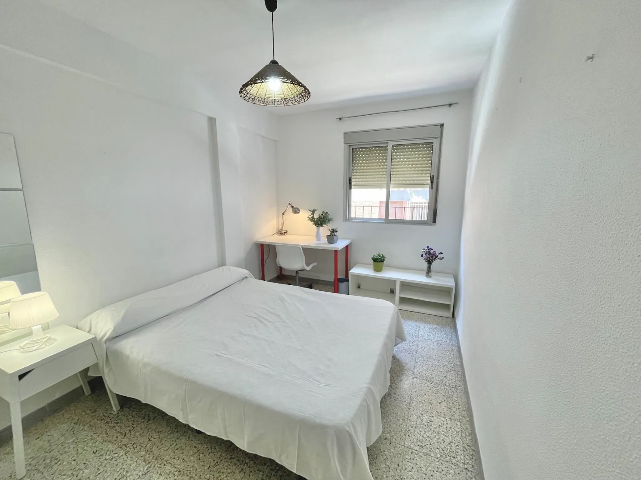 Avenida Santa Cecilia, Sevilla preview