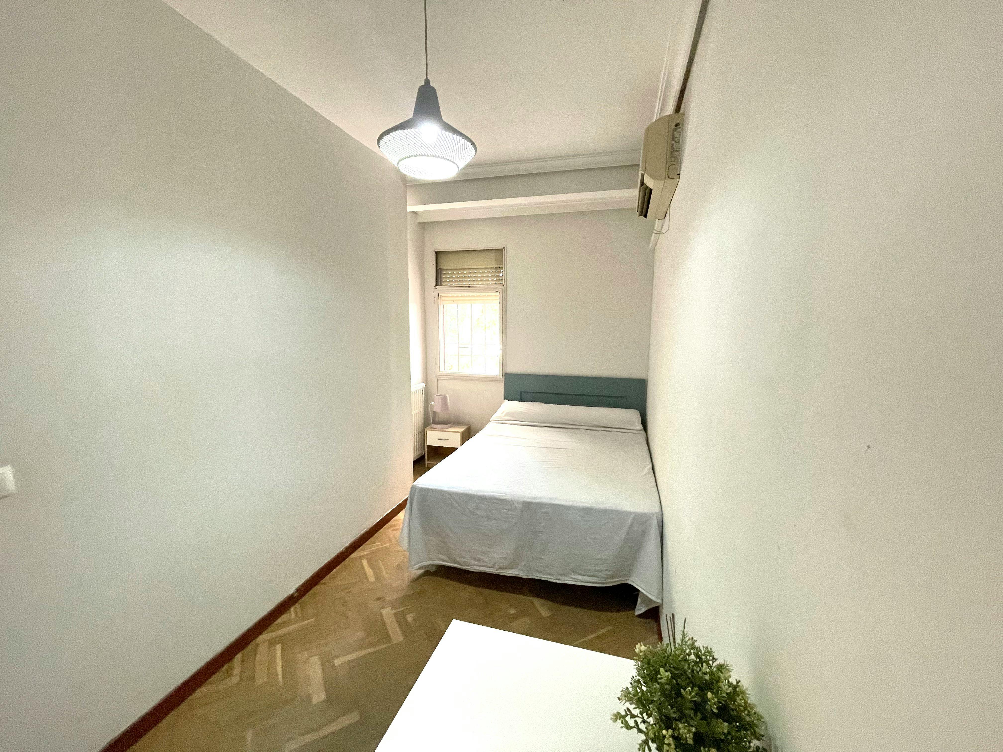 Apartment Sevilla, 1 bed, 10m² — photo 2