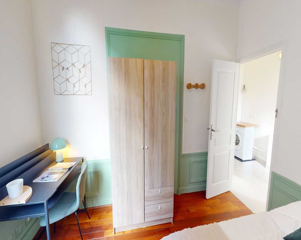 Apartment Paris, 1 bed, 9m² — photo 29