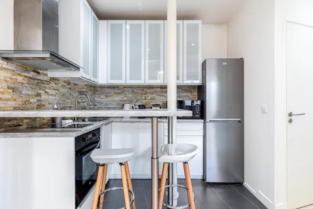 1-Bedroom Apartment in Rue Brillat-Savarin, Paris (1569759) room image 2