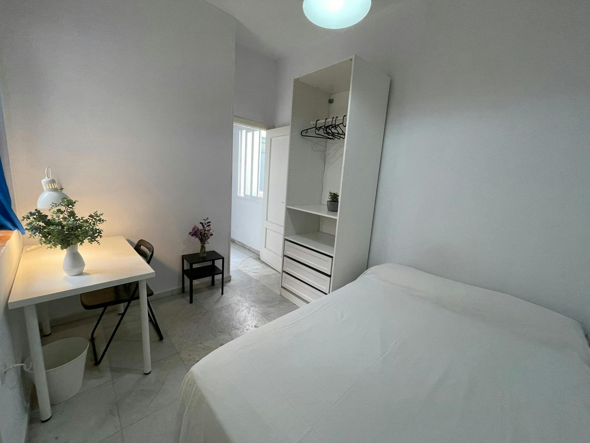 Calle San Luis, Sevilla preview