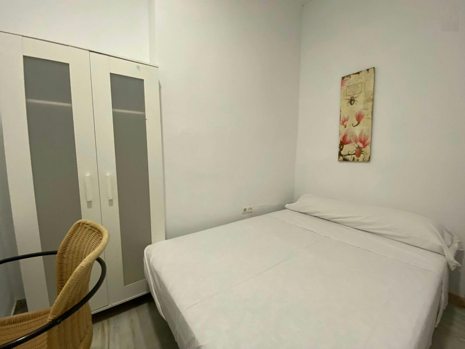 Calle San Luis, Sevilla preview